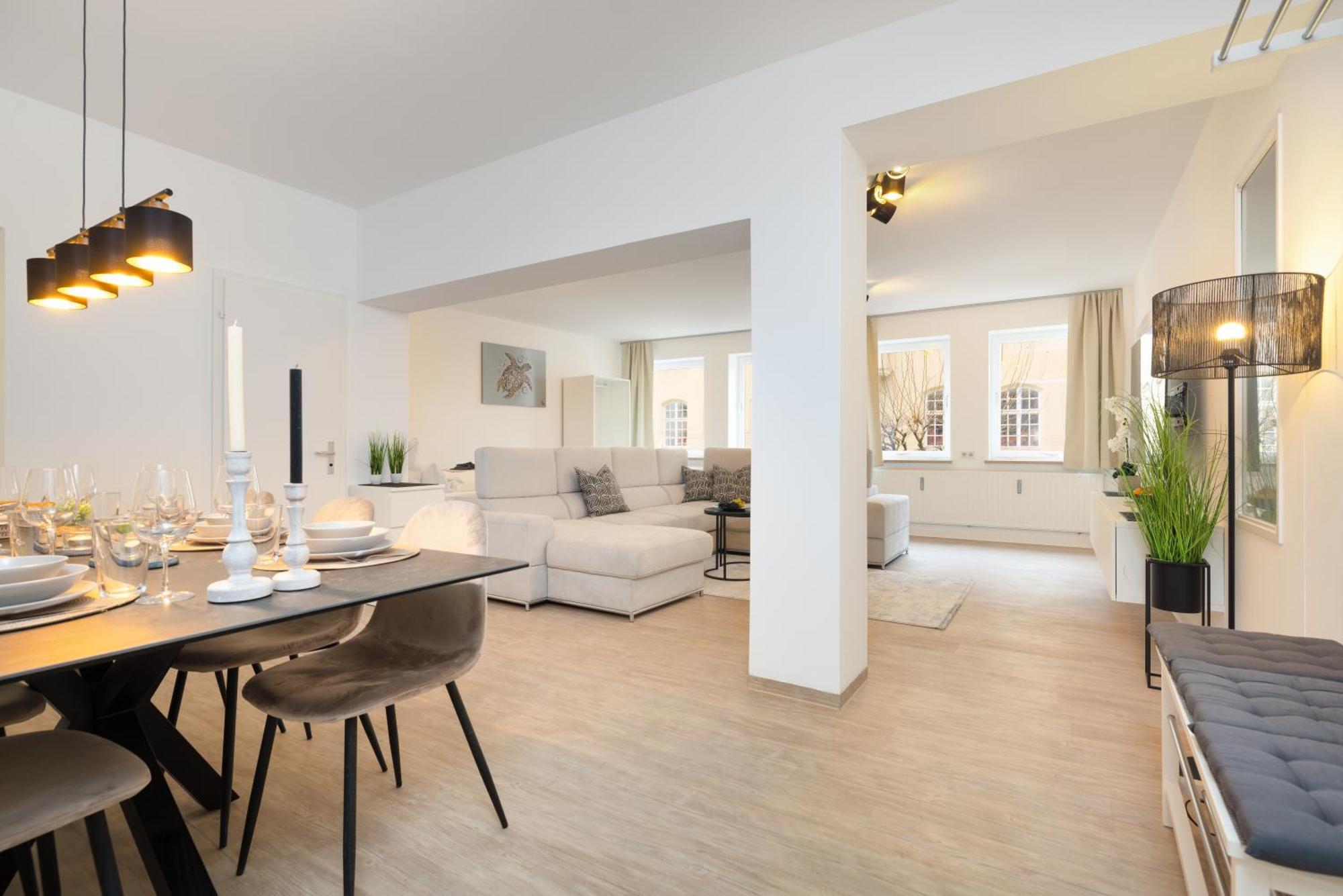 Primero City-Loftdomizil Innenstadt 84Qm Mit Grosser Gemeinschaftsterrasse Augsburgo Exterior foto